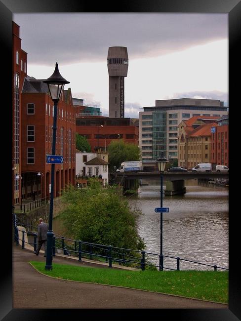 The Shot Tower, Bristol. Framed Print by Heather Goodwin