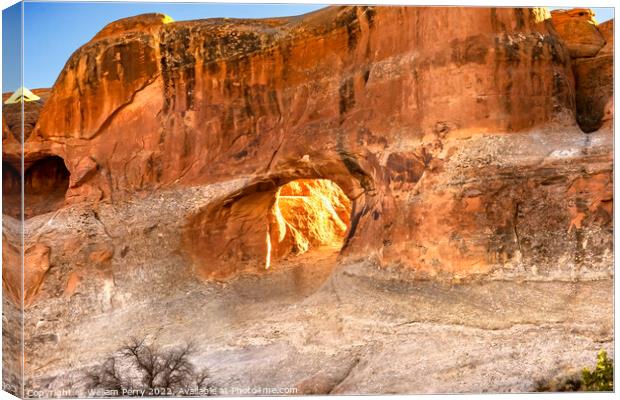 Tunnel Arch Devils Garden Arches National Park Moab Utah  Canvas Print by William Perry