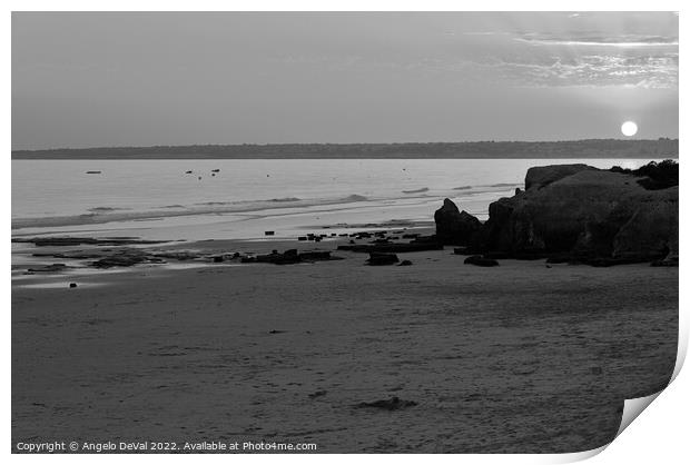 Sunset in Gale Beach - Monochrome  Print by Angelo DeVal