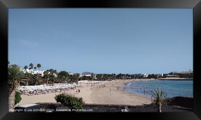 Beach. At. Porto teguise Lanzarote  Framed Print by Les Schofield