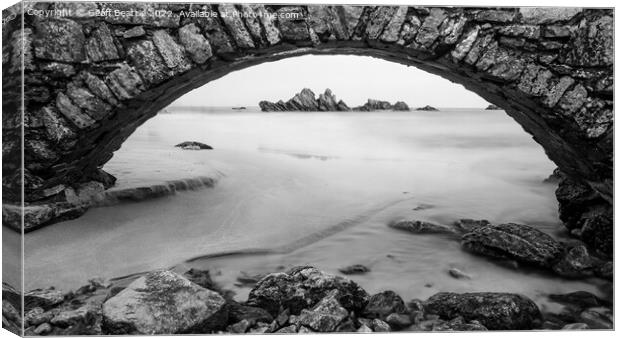 Durness Bay Canvas Print by Geoff Beattie