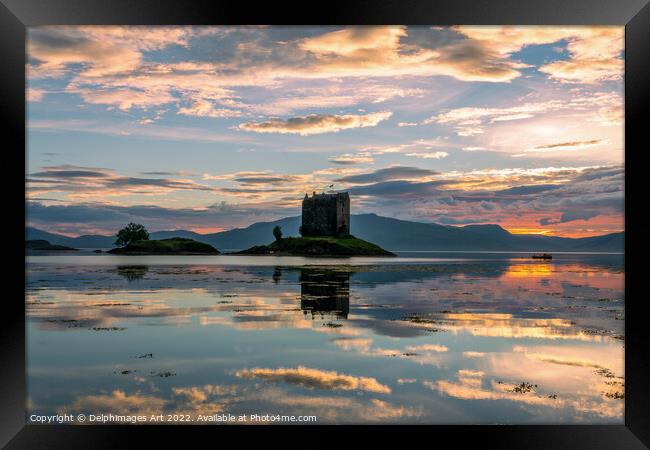 Castle Stalker with water reflections at sunset Framed Print by Delphimages Art