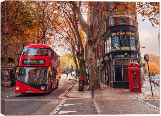 Autumn in London Canvas Print by Andrew Scott