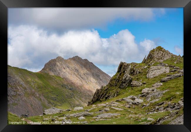 A view on the Summit of Snowdon from the Watkin pa Framed Print by  Garbauske
