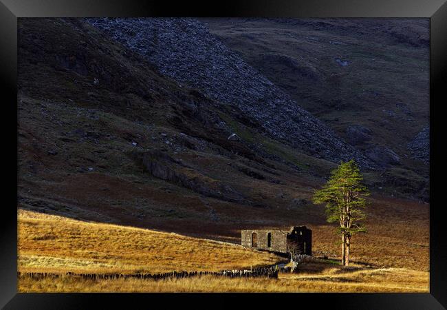 Cwm orthin - Capel y Gorlan Framed Print by Rory Trappe