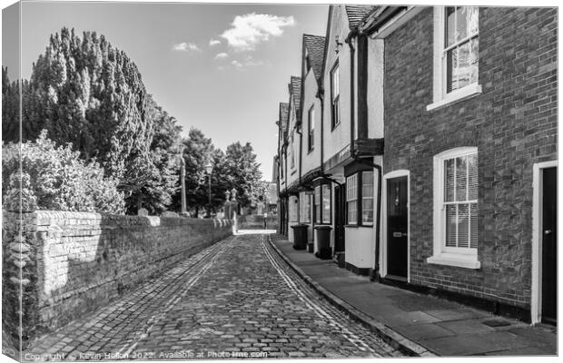 Parson's Fee, Old Aylesbury, Canvas Print by Kevin Hellon