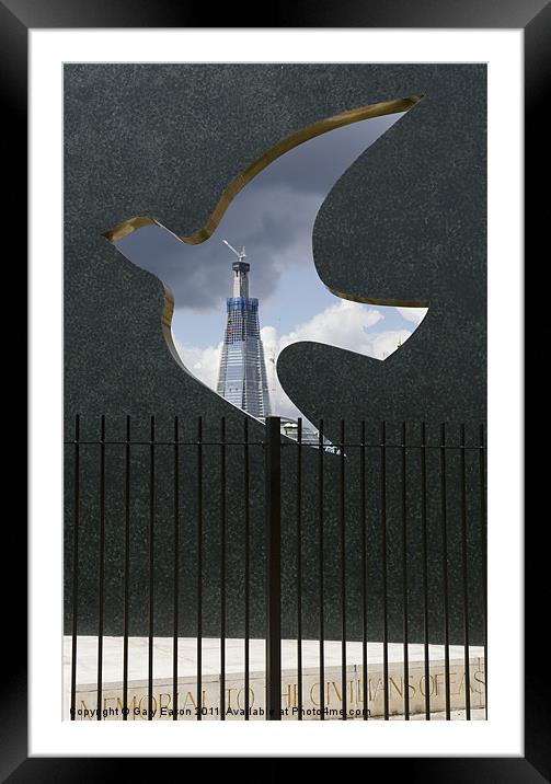 Shard from Wapping memorial Framed Mounted Print by Gary Eason