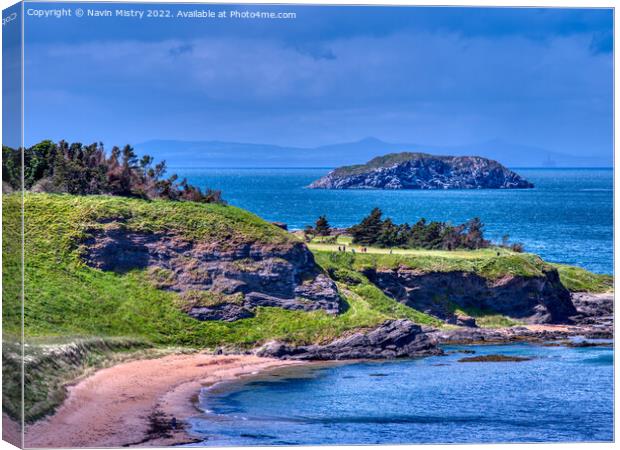 A view of Glen Golf Course, North Berwick Canvas Print by Navin Mistry