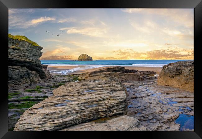 Sunset at Trebarwith Strand in Cornwall Framed Print by Tracey Turner