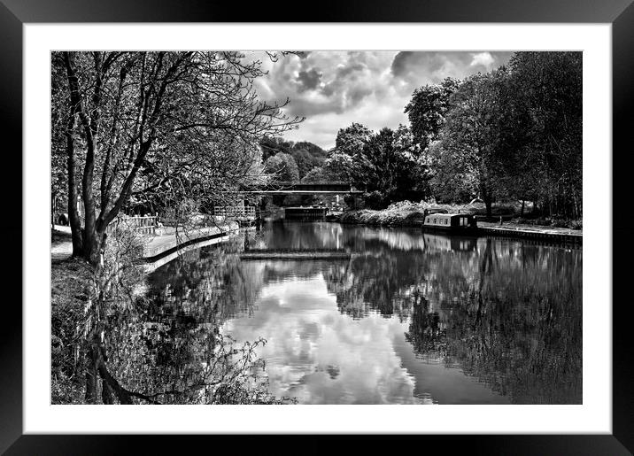 Sprotbrough Canal  Framed Mounted Print by Darren Galpin