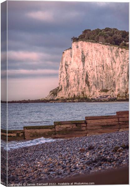 St Margarets Bay cliff  Canvas Print by James Eastwell