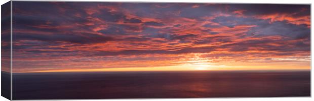 Beautiful sunset of the Ocean Canvas Print by Sonny Ryse