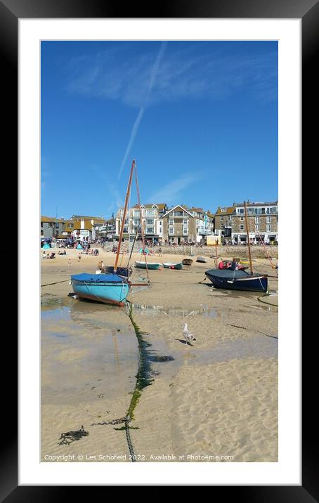 St ives cornwall  Framed Mounted Print by Les Schofield