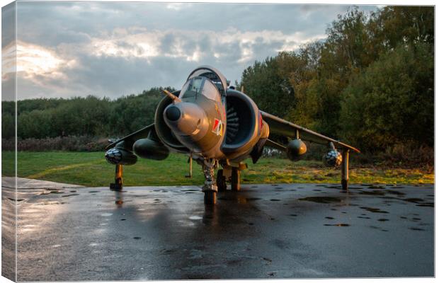 Hawker Harrier GR3 XV748 Canvas Print by J Biggadike