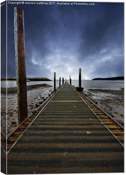 the jetty at rhos-on-sea Canvas Print by meirion matthias