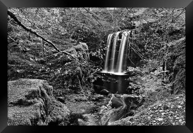 Dalcairney waterfall, East Ayrshire. Framed Print by Allan Durward Photography