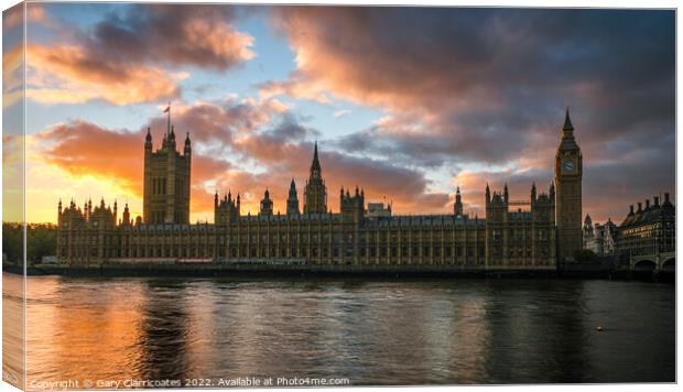 Houses of Parliament Sunset Canvas Print by Gary Clarricoates