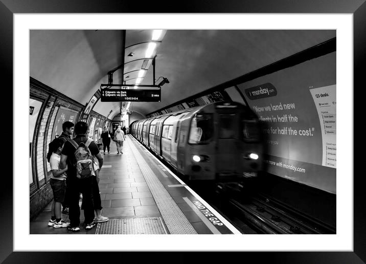 London Underground 03 High Contrast Framed Mounted Print by Glen Allen