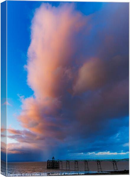 Clevedon Pier at sunset Canvas Print by Rory Hailes