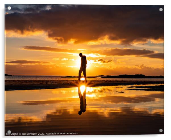 walking on the beach  Acrylic by Gail Johnson