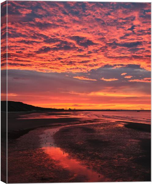 Sunset skies over Saltburn by the Sea Canvas Print by Dan Ward