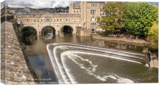 'Iconic Pulteney Bridge: Bath's Architectural Marv Canvas Print by Holly Burgess