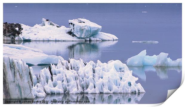 Vatnajökull glacier Print by James Buckle