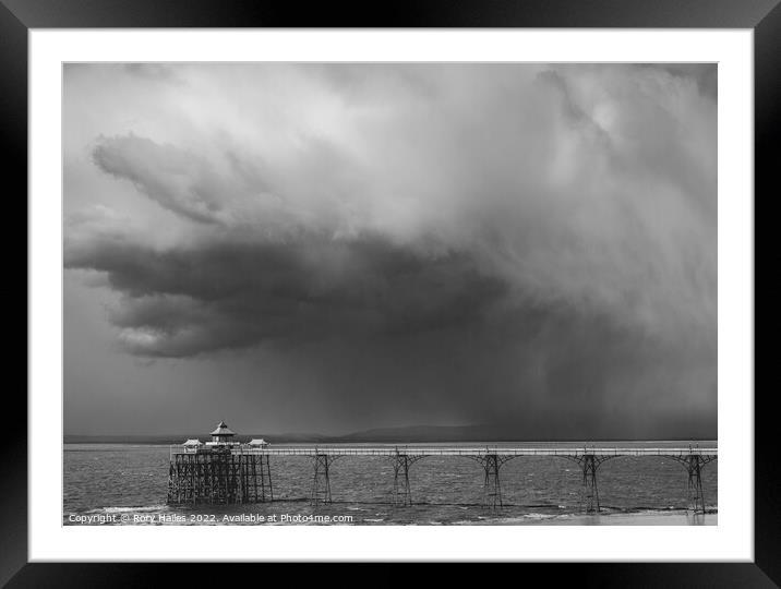 Clevedon Pier on a cold and cloudy day Framed Mounted Print by Rory Hailes