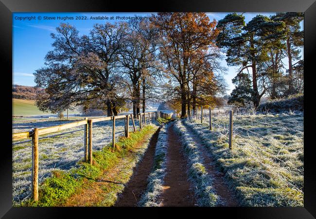 Winters day walk in the Surrey Hills Framed Print by Steve Hughes