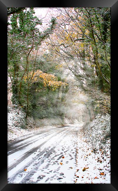 Wintry Cotswolds Lane Framed Print by Graham Lathbury