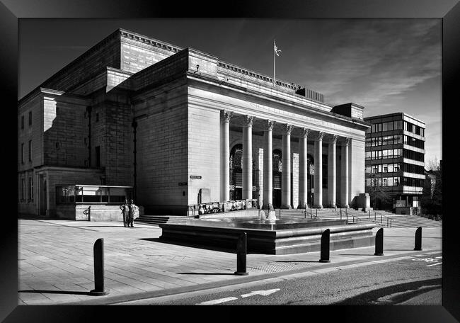 Sheffield City Hall Framed Print by Darren Galpin