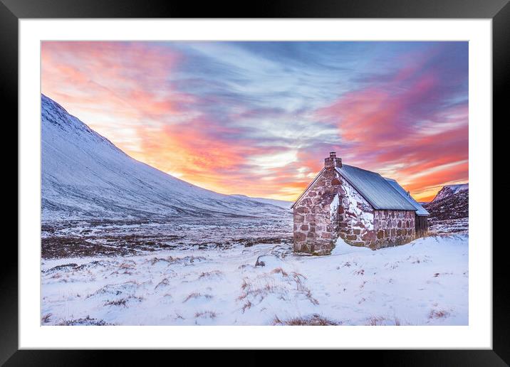 Corrour Bothy Framed Mounted Print by Elizabeth Hudson