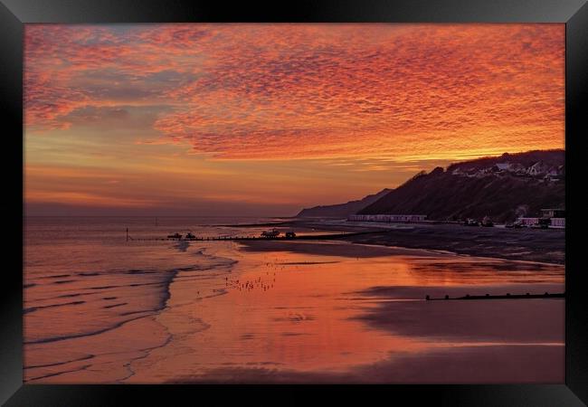 Sunrise over Cromer beach Framed Print by Gary Pearson