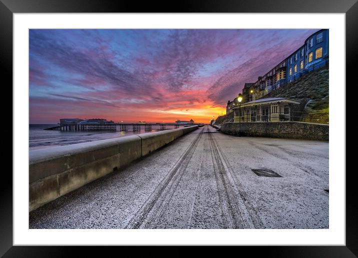 A frosty sunrise at Cromer  Framed Mounted Print by Gary Pearson