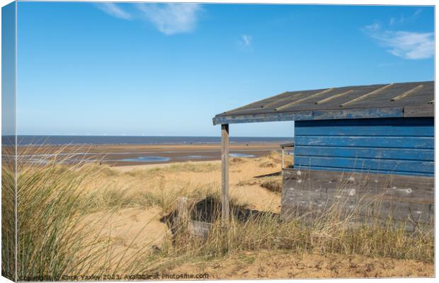 Hunstanton beach hut Canvas Print by Chris Yaxley