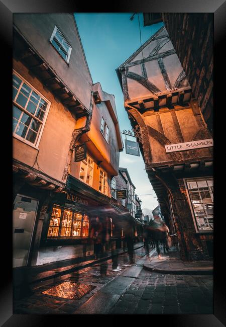 The Shambles at dusk, York Framed Print by Alan Wise