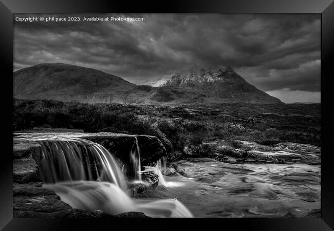 Buachaille Etive Mòr Framed Print by phil pace