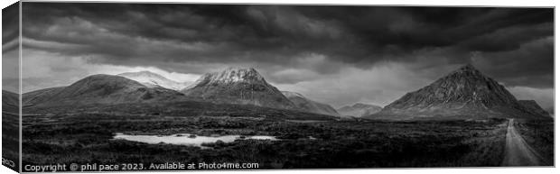 Buachaille Etive Mor Canvas Print by phil pace
