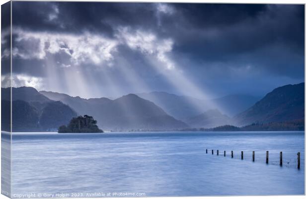 Sunbeams over Derwent Water Canvas Print by Gary Holpin