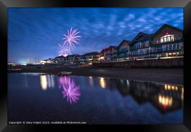 Fireworks over Exmouth  Framed Print by Gary Holpin