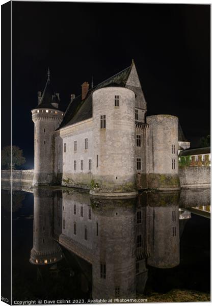 Night Reflections of Château de Sully-sur-Loire and the surrounding moat, Sully-sur-Loire, France Canvas Print by Dave Collins