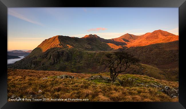 Sunrise over the snowdon range Framed Print by Rory Trappe