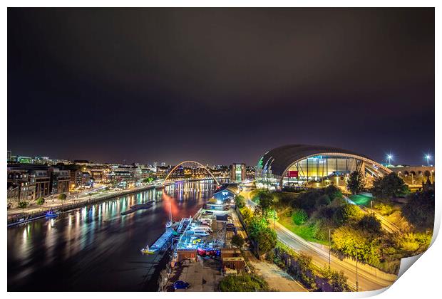 Tyne River at night Print by Les Hopkinson