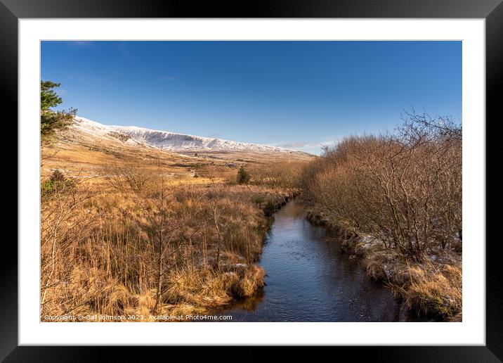 driving around Snowdonia National Park in winter  Framed Mounted Print by Gail Johnson