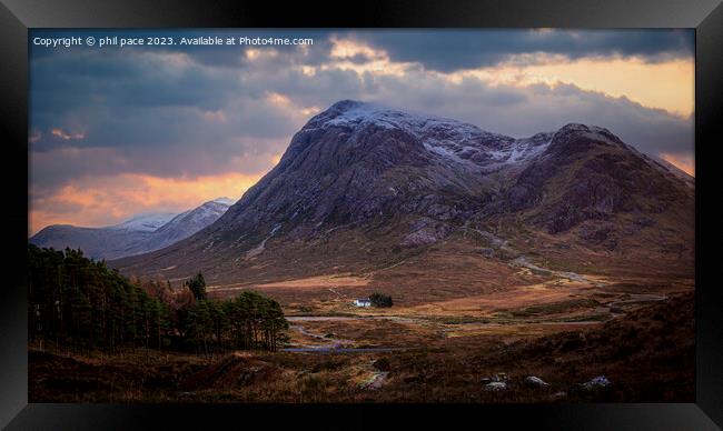 Buachaille Etive Mòr  Framed Print by phil pace