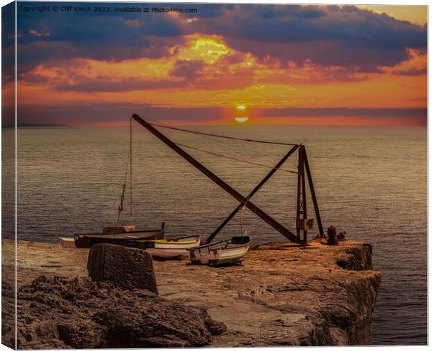Clifftop sunset Canvas Print by Cliff Kinch