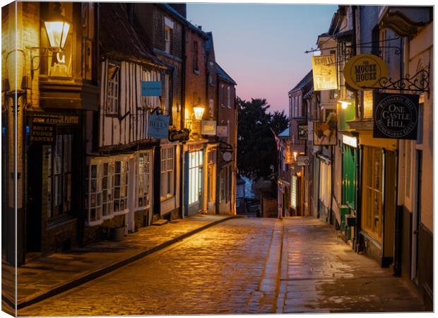 Steep Hill, Lincoln  Canvas Print by Andrew Scott