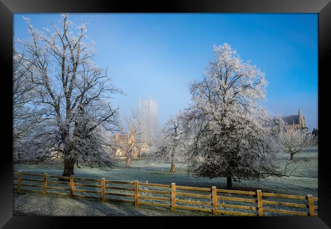 Frosty, misty morning in Ely, Cambridgeshire, 22nd Framed Print by Andrew Sharpe