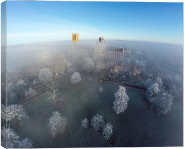 Frosty, misty morning in Ely, Cambridgeshire, 22nd January 2023 Canvas Print by Andrew Sharpe