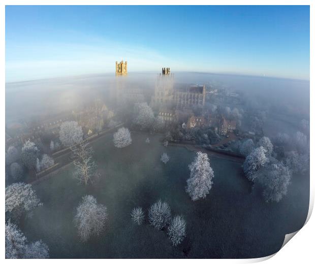 Frosty, misty morning in Ely, Cambridgeshire, 22nd January 2023 Print by Andrew Sharpe